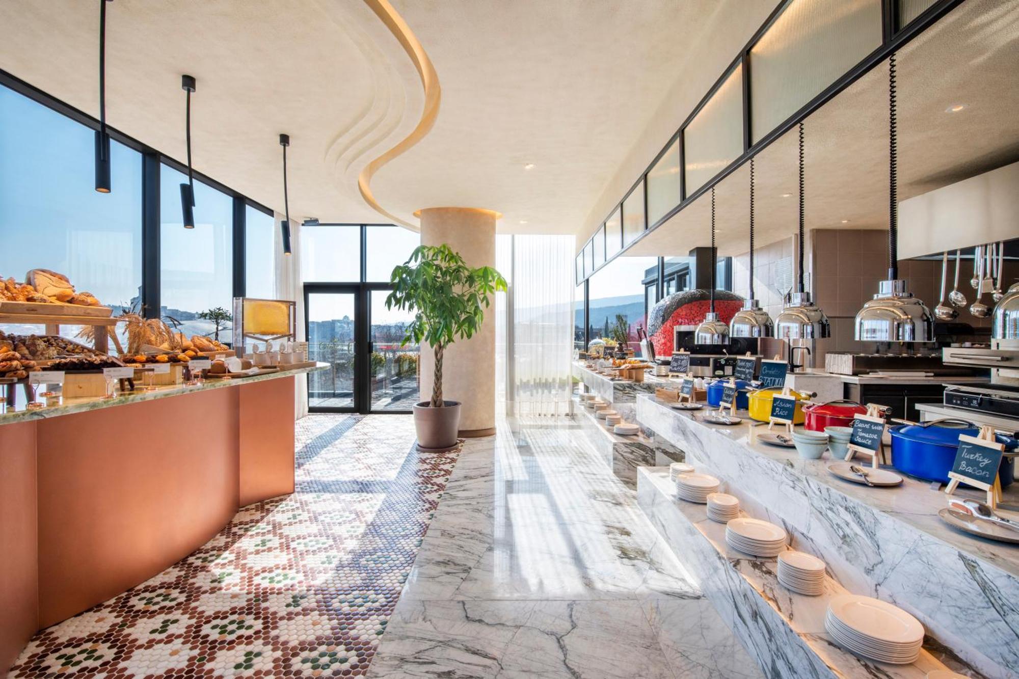 Swissotel Tbilisi Exterior photo